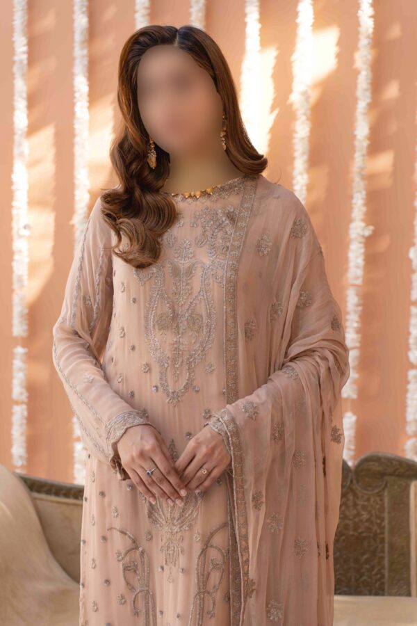 Experience luxury and elegance with this exquisite pure Bamber suit.